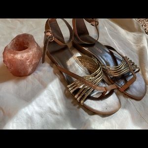 Classy T-strap Summer Sandal *NEVER WORN*